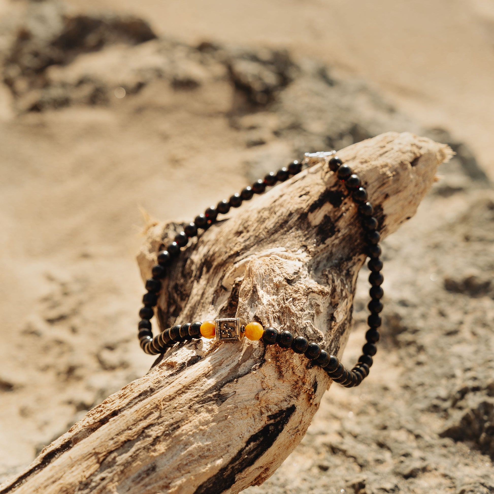 Onyx Valor Necklace – silver toggle clasp necklace detail | Stone N Luxe